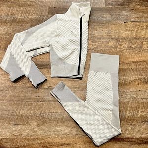 2-piece high-waisted athletic set